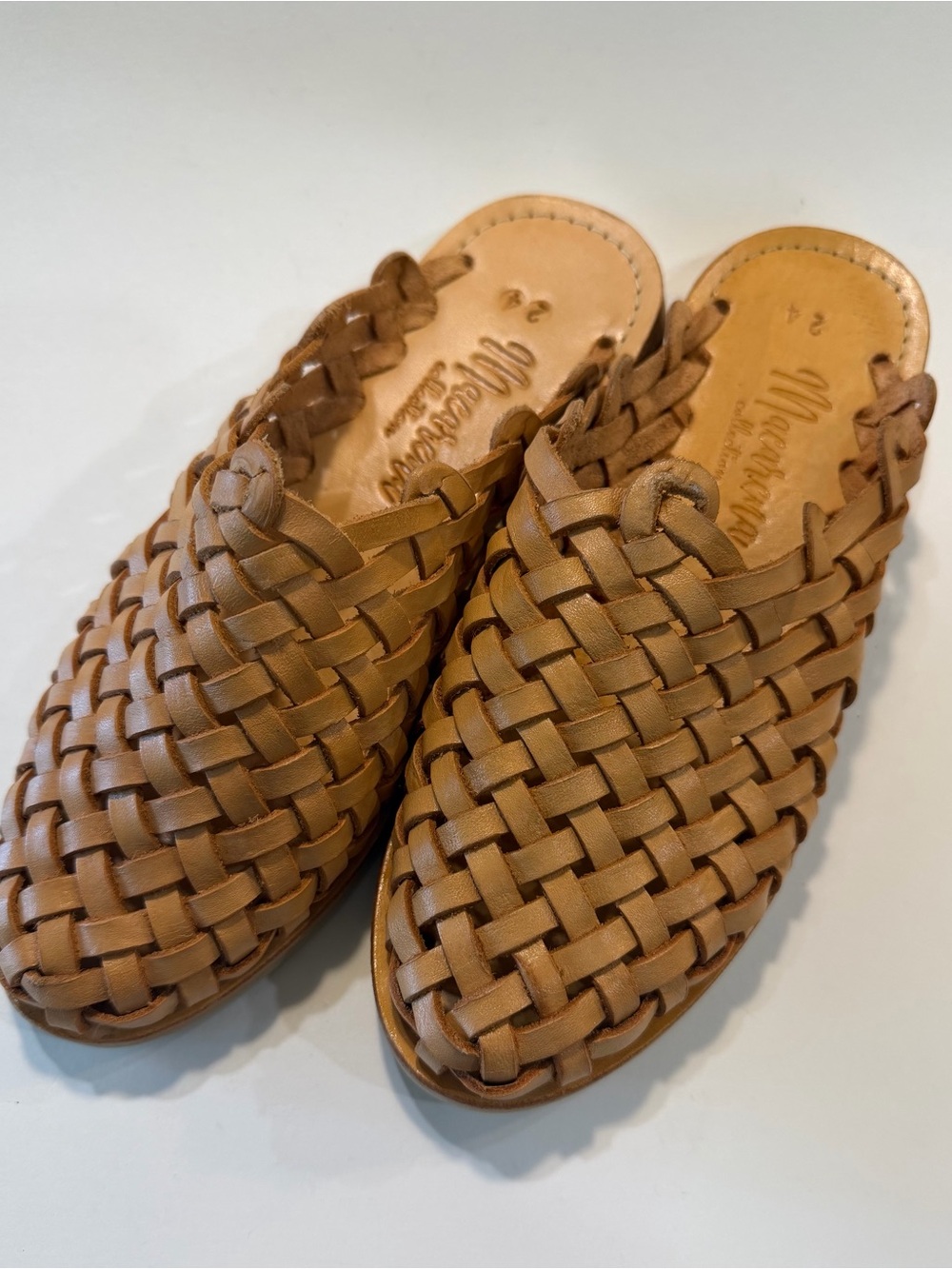Macarena Collection Womens Leather Huarache Sandals Tan Sz 7 US 24 Mexican NEW!
